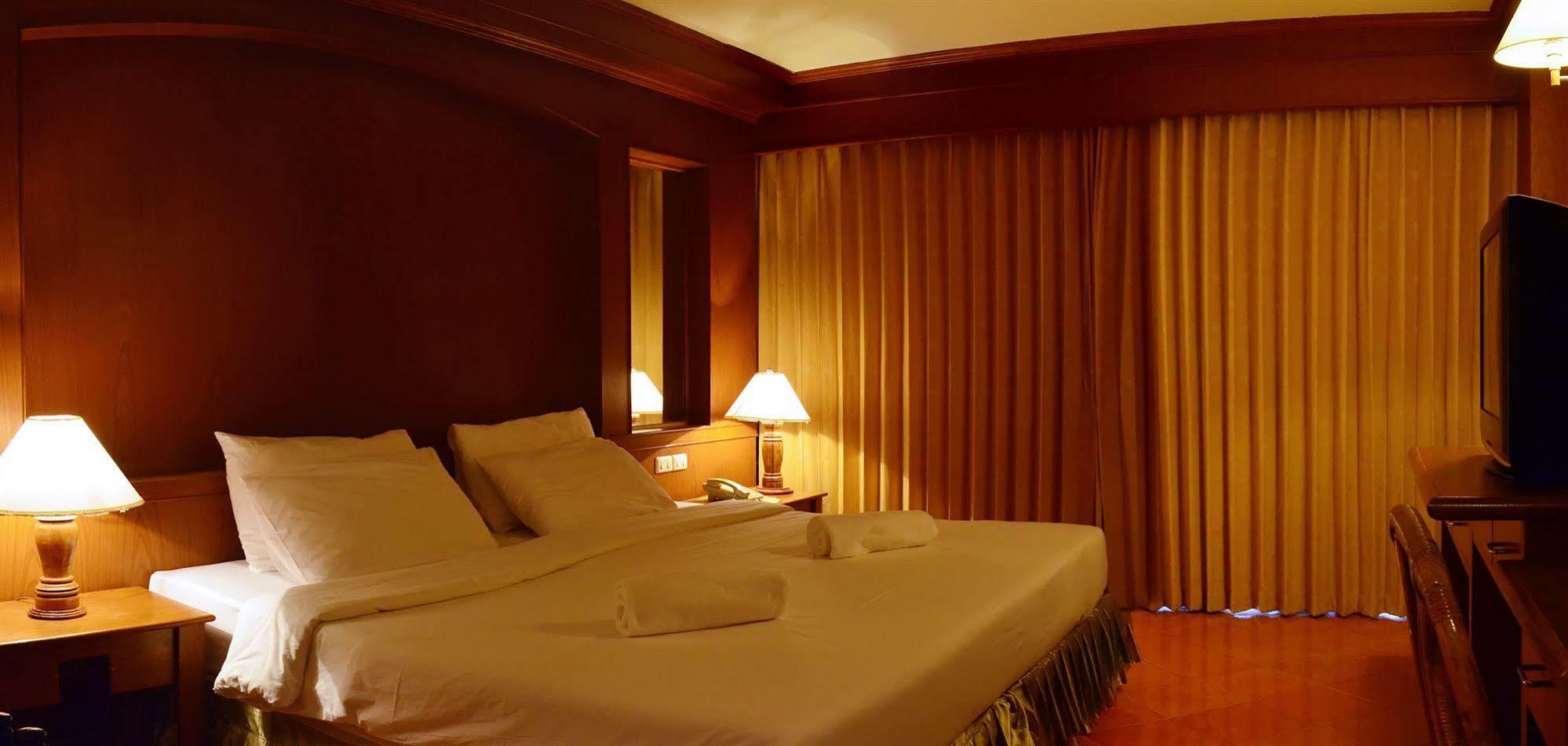 House Samui Hotel